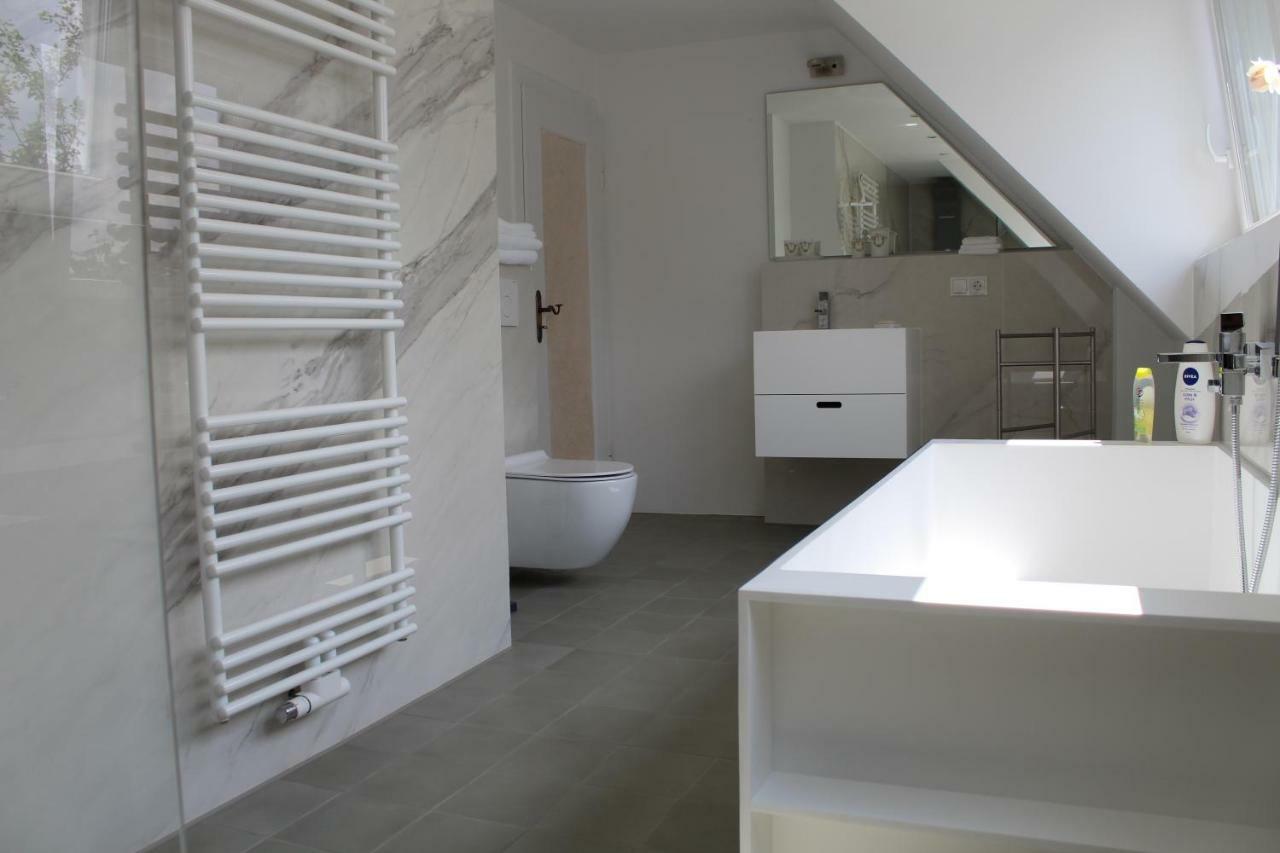 Landhaus Almyssen Alsbach ภายนอก รูปภาพ